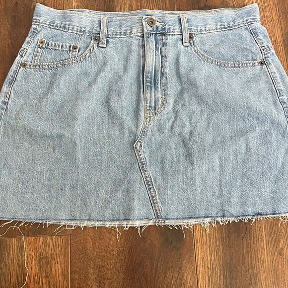 Target Size Medium Light Wash Denim Skirt Pride Rainbow Embroidered Frayed Hem - Picture 6 of 14